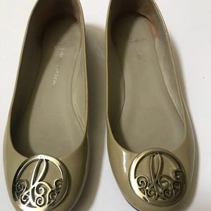 LISA BY DONALD J PLINER FLATS